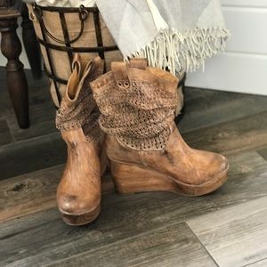 Bed Stu wedge boots